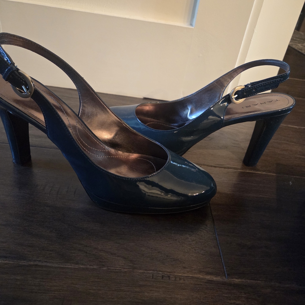 Tahari Glossy Teal Heels
